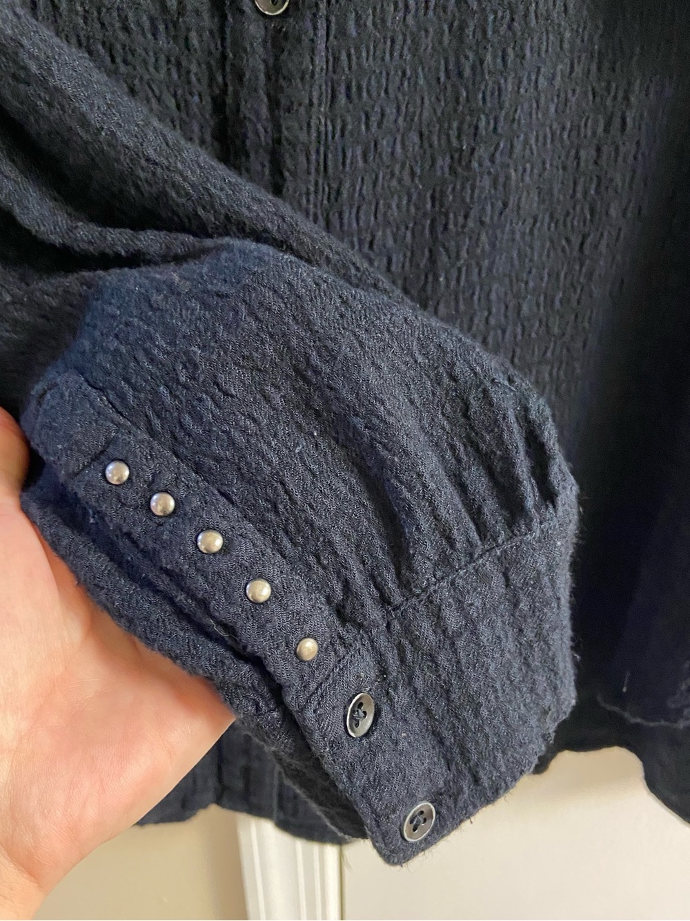 We The Free Hidden Valley Black Textured Studded Pocket Button Down Shirt Small - Picture 5 of 7